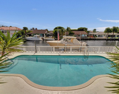 2866 Ne 30th Street - Photo Thumbnail 50