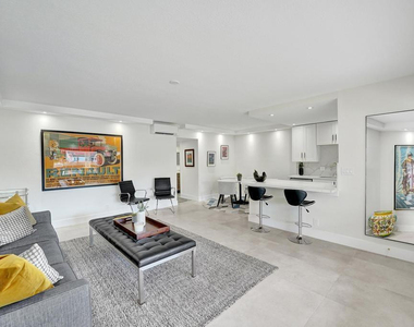 2866 Ne 30th Street - Photo Thumbnail 12