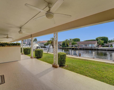 2866 Ne 30th Street - Photo Thumbnail 1