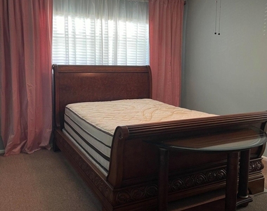 155 Lake Carol Drive - Photo Thumbnail 3