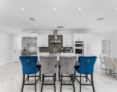 2813 Ne 29th Street - Photo Thumbnail 7