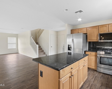 34394 N Damietta Trail S - Photo Thumbnail 11