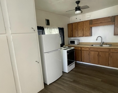 724 E Butte Avenue - Photo Thumbnail 6