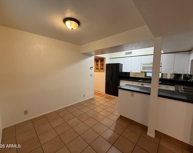2114 S La Rosa Drive - Photo Thumbnail 13