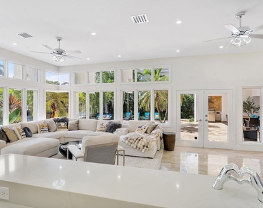 18 Nurmi Drive - Photo Thumbnail 8
