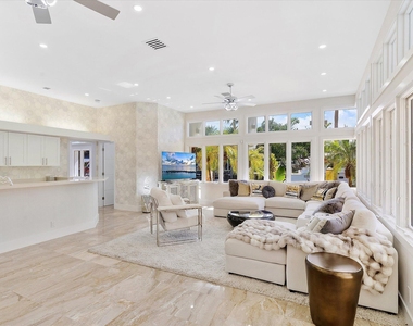 18 Nurmi Drive - Photo Thumbnail 5