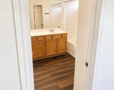 3873 E Bridgeport Parkway - Photo Thumbnail 8