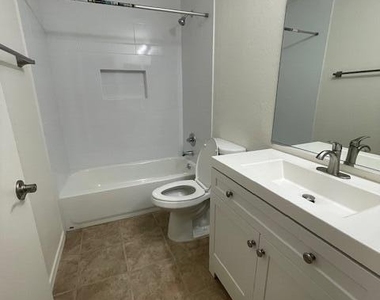 2036 W Hayden Peak Drive - Photo Thumbnail 15