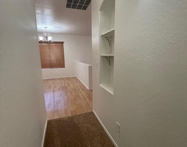 2036 W Hayden Peak Drive - Photo Thumbnail 13