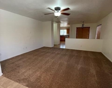 2036 W Hayden Peak Drive - Photo Thumbnail 1