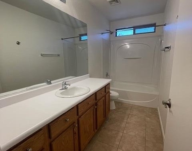 2036 W Hayden Peak Drive - Photo Thumbnail 19
