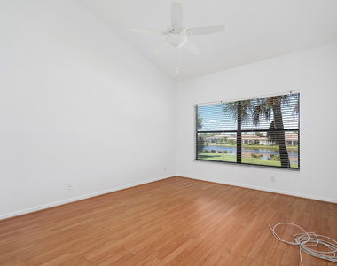 8049 Aberdeen Drive - Photo Thumbnail 15