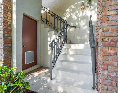 8049 Aberdeen Drive - Photo Thumbnail 3