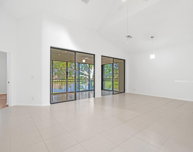 8049 Aberdeen Drive - Photo Thumbnail 13