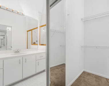 8049 Aberdeen Drive - Photo Thumbnail 18