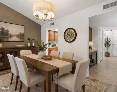 625 E Jeffrey Avenue - Photo Thumbnail 10