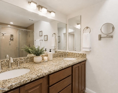 625 E Jeffrey Avenue - Photo Thumbnail 20
