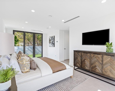 1310 Se 2nd Street - Photo Thumbnail 16