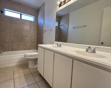 8033 W Mclellan Road - Photo Thumbnail 25