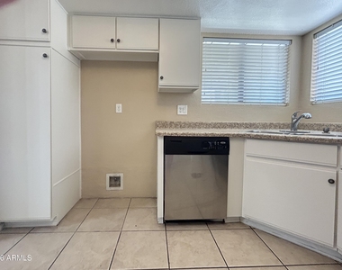 8033 W Mclellan Road - Photo Thumbnail 7