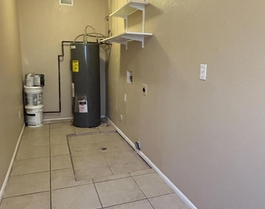 8033 W Mclellan Road - Photo Thumbnail 12