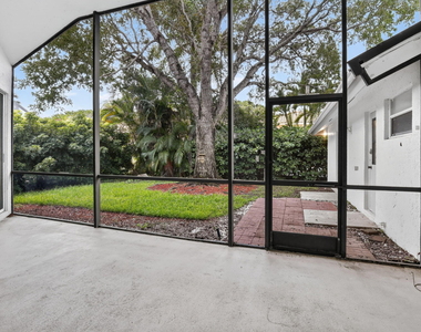 924 Spoonbill Circle - Photo Thumbnail 32