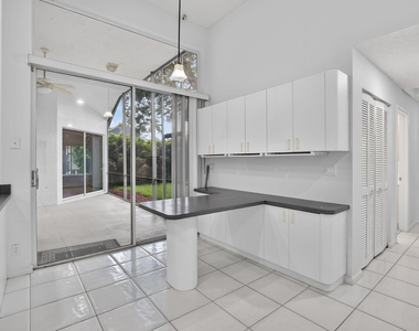 924 Spoonbill Circle - Photo Thumbnail 15