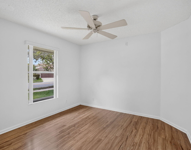 924 Spoonbill Circle - Photo Thumbnail 43