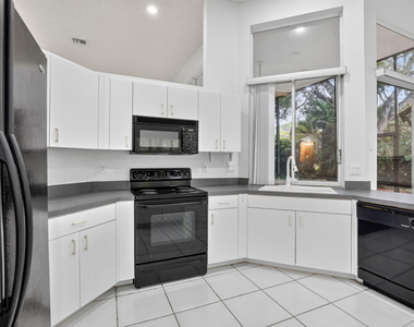 924 Spoonbill Circle - Photo Thumbnail 19