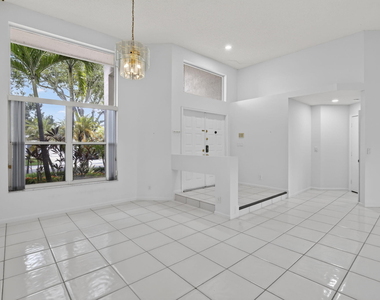 924 Spoonbill Circle - Photo Thumbnail 7