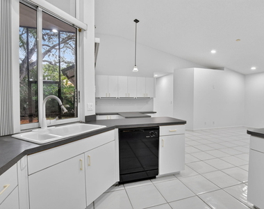 924 Spoonbill Circle - Photo Thumbnail 20