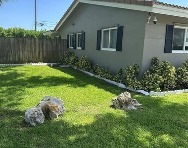 2030 Ne 28th Street - Photo Thumbnail 7