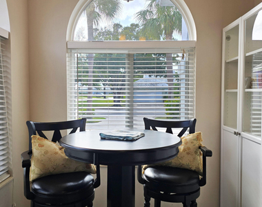 2295 Saratoga Lane - Photo Thumbnail 10
