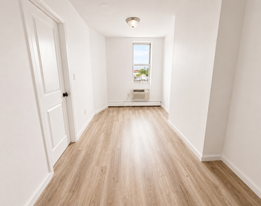 227 Thomas S Boyland Street - Photo Thumbnail 4