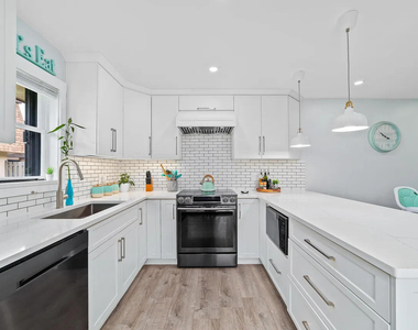 3132 Sw 20th Terrace - Photo Thumbnail 4