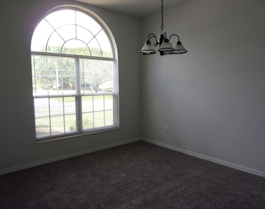 1225 Sw Milan Lane - Photo Thumbnail 5