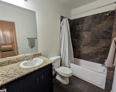 401 E Boyd Street - Photo Thumbnail 18