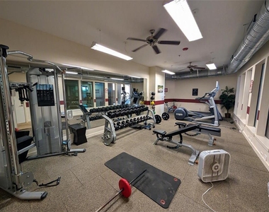 401 E Boyd Street - Photo Thumbnail 24