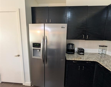 401 E Boyd Street - Photo Thumbnail 10