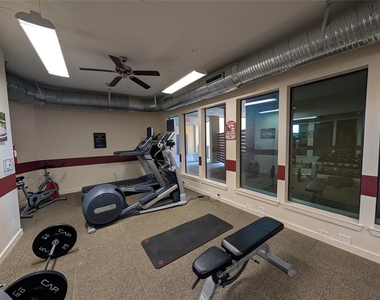 401 E Boyd Street - Photo Thumbnail 25