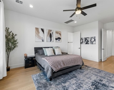 2109 Wiregrass Drive - Photo Thumbnail 20