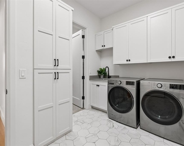 2109 Wiregrass Drive - Photo Thumbnail 38