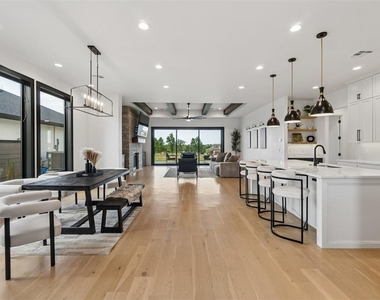2109 Wiregrass Drive - Photo Thumbnail 18