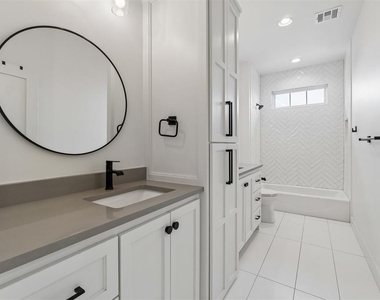 2109 Wiregrass Drive - Photo Thumbnail 31