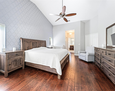 14463 Sw 16th Court - Photo Thumbnail 14