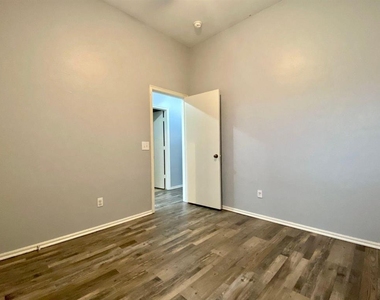 4805 Stag Horn Drive - Photo Thumbnail 13