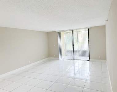 2788 Tennis Club Drive - Photo Thumbnail 13
