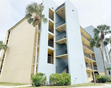 2788 Tennis Club Drive - Photo Thumbnail 2