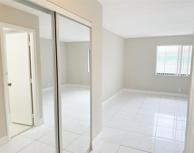 2788 Tennis Club Drive - Photo Thumbnail 18