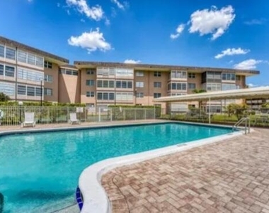 2900 Nw 46th Avenue - Photo Thumbnail 17